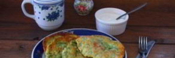 лепешки с зеленью на сковороде