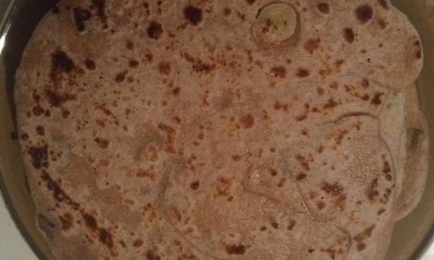 Рецепт постных лепешек с зеленым луком