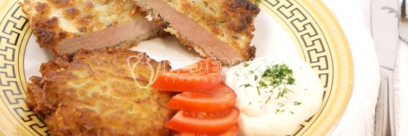 Шницель с картофельной лепешкой