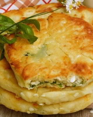 Сырные лепешки с ветчиной