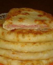 Сырные лепешки