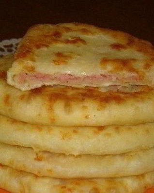 Сырные лепешки