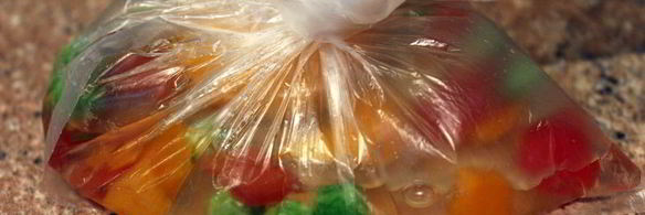 яйцо с овощами и лепешками