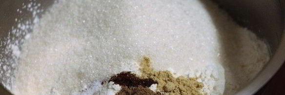 ароматные маффины с яблоками и изюмом