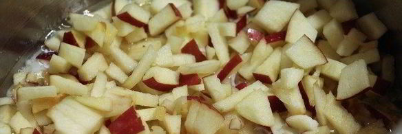 ароматные маффины с яблоками и изюмом