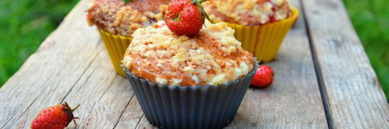 Клубничные маффины с овсяными хлопьями и имбирем
