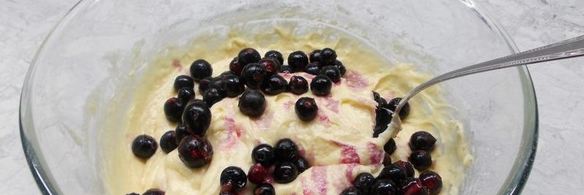 маффины с черной смородиной