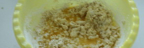 маффины с марципаном и брусникой