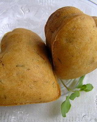 Маффины с паприкой и чесноком