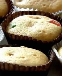 Маффины с цукатами в формочках