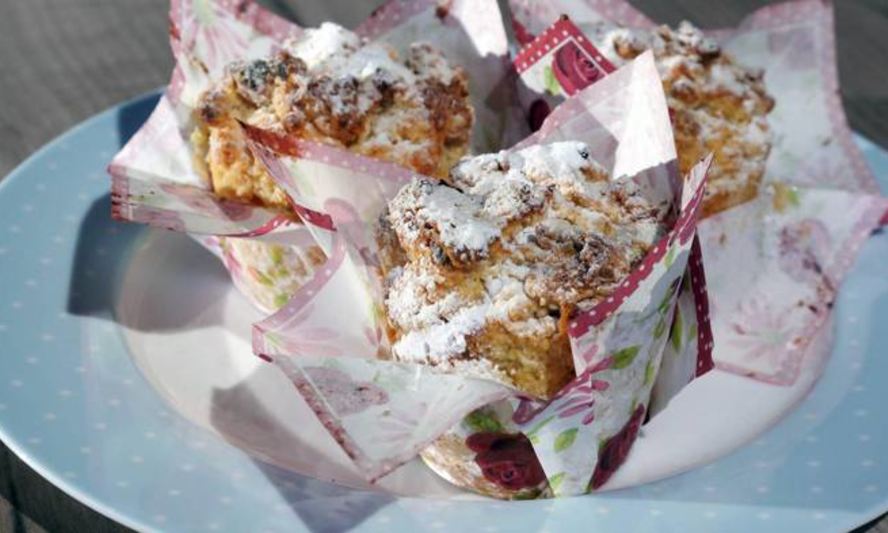 Рецепт марципановых маффинов с курагой