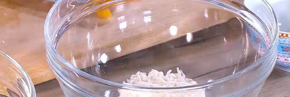 марципановые маффины с курагой