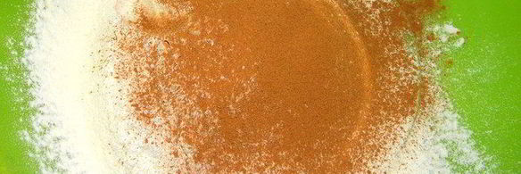 медовые маффины с бананом, корицей и маком