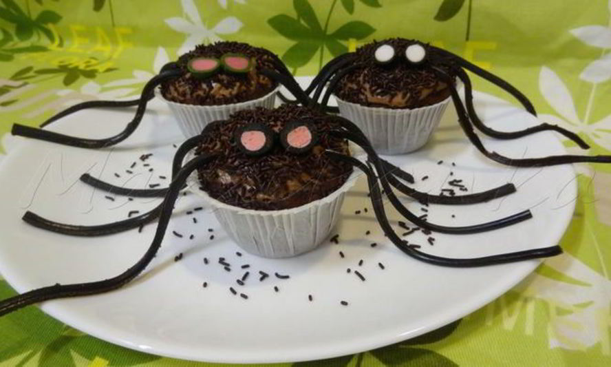 Рецепт шоколадных маффинов паучки