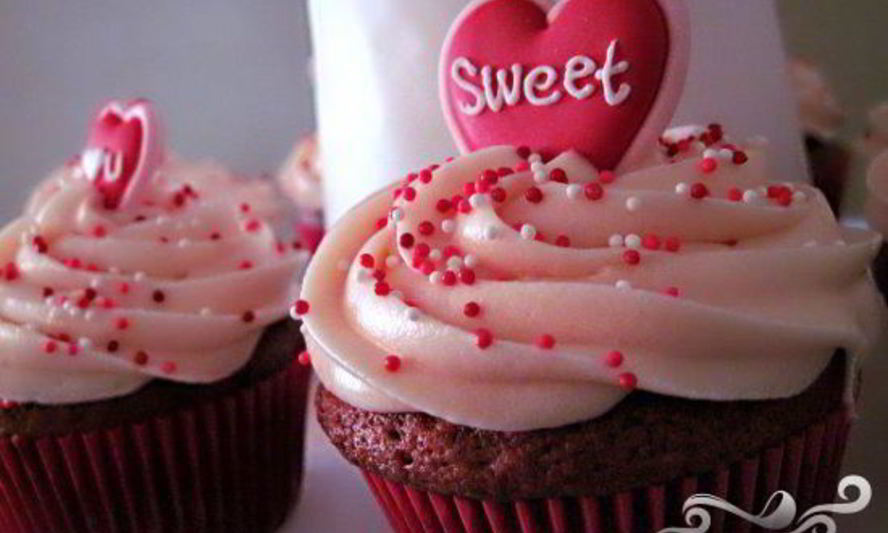 Рецепт шоколадных маффинов со сливочной глазурью