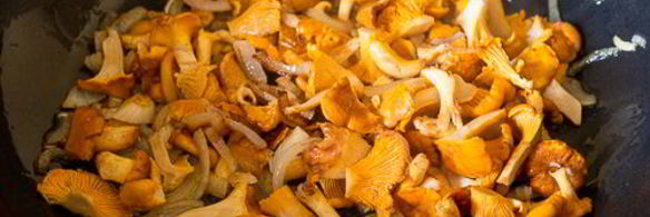 закусочные маффины с лисичками