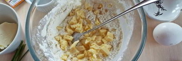 закусочные маффины с сыром и укропом