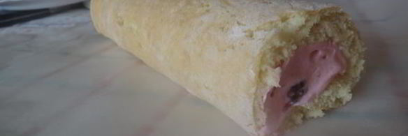 мини-швейцарские рулетики с малиной