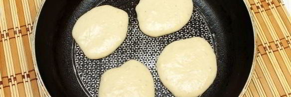 банановые оладьи на молоке