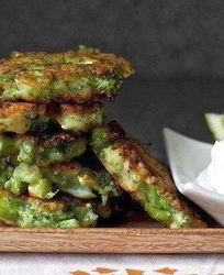 Диетические оладьи с брокколи и сыром