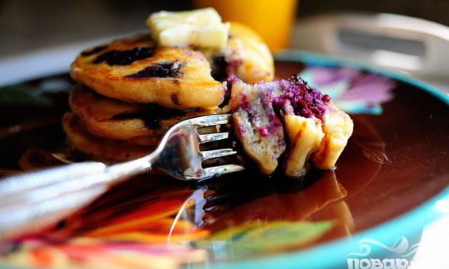 Рецепт лимонно-черничных оладьи