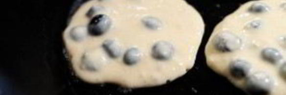 лимонно-черничные оладьи