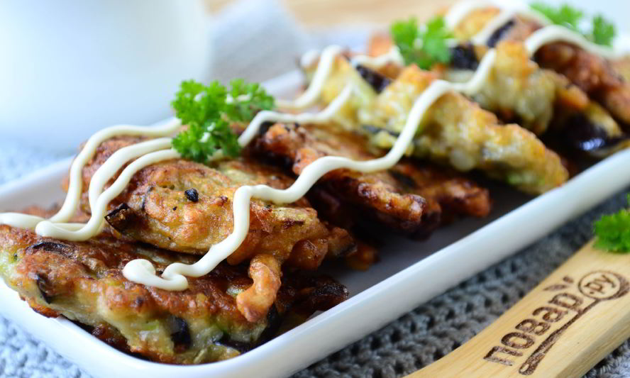 Рецепт оладий из баклажанов и кабачков