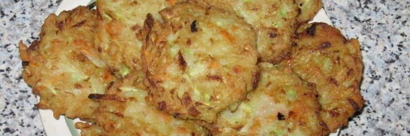 Оладьи из кабачков с манкой и картошкой на воде