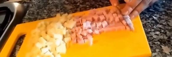 оладьи из кабачков с сыром и ветчиной