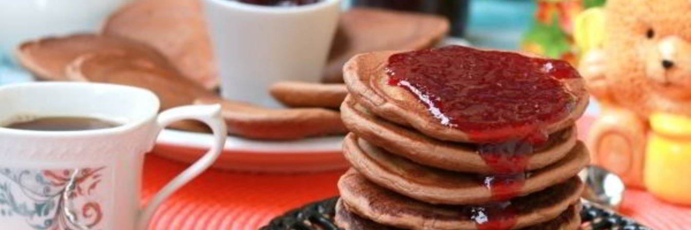 Оладьи на кислом молоке с какао