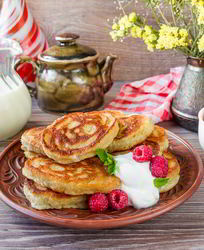 Пышные оладьи на сыворотке