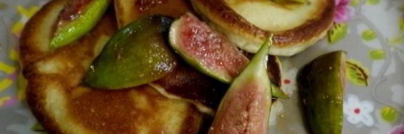 сахарные оладьи с инжиром