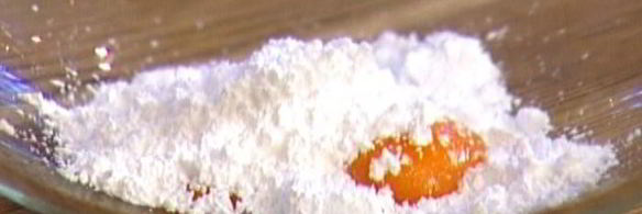 шоколадные оладушки со взбитыми сливками