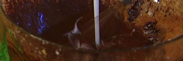 шоколадные оладушки со взбитыми сливками