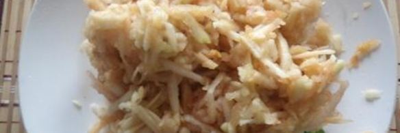 яблочные оладьи