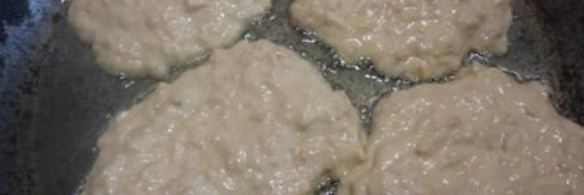 яблочные оладьи