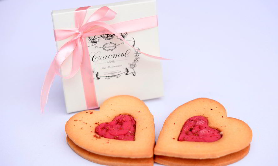 Рецепт печенья имбирного с клюквой и розовым перцем