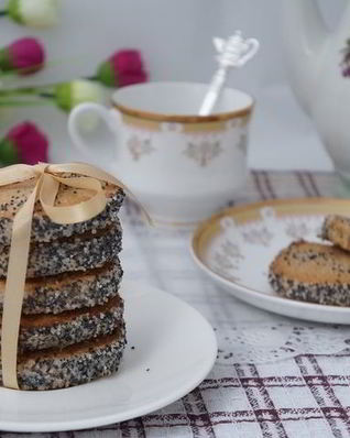 Печенье из гречневой муки с маком
