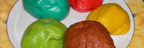 печенье коробка с карандашами