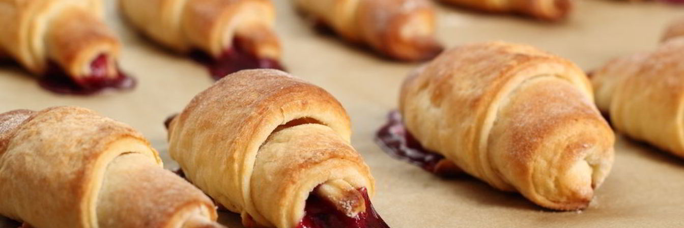 Песочные рогалики с повидлом