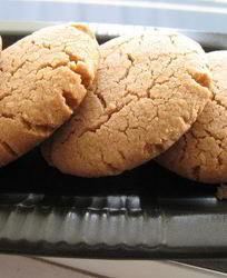 Шоколадно-миндальные печеньки с тхиной