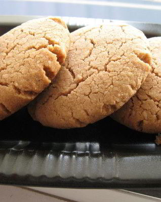 Шоколадно-миндальные печеньки с тхиной