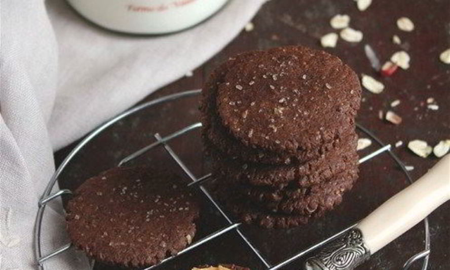 Рецепт шоколадного печенья-сэндвича с арахисовой пастой