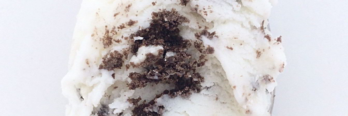 Сливочное мороженое с шоколадным печеньем Oreo