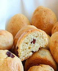 Сливочное печенье с изюмом