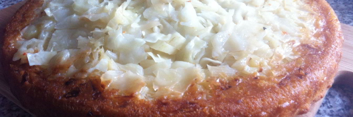 Быстрый капустный пирог со сливочным маслом