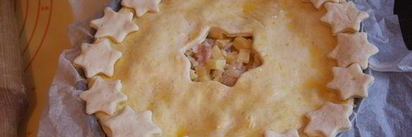 домашний пирог с картофелем и курицей