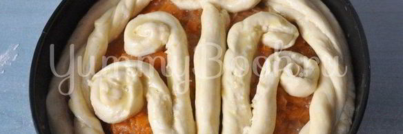 дрожжевой пирог с тыквой и яблоками