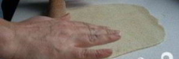 крытый пирог с беконом и сыром