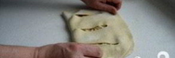 крытый пирог с беконом и сыром